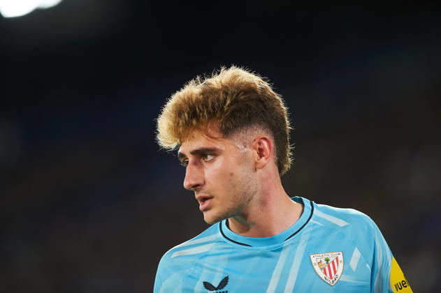 Robert Navarro (Athletic Club) during the LaLiga EA Sports match between Levante UD and Athletic Club at Estadi Ciutat de València on October 21, 2026 in Valencia, Spain. -