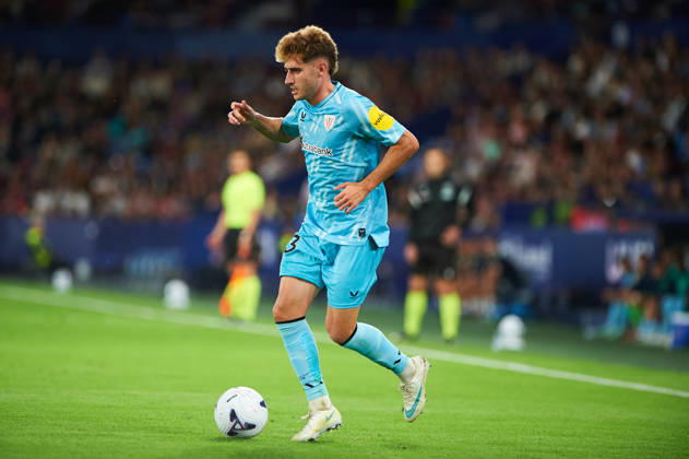 Robert Navarro (Athletic Club) during the LaLiga EA Sports match between Levante UD and Athletic Club at Estadi Ciutat de València on October 21, 2026 in Valencia, Spain. -