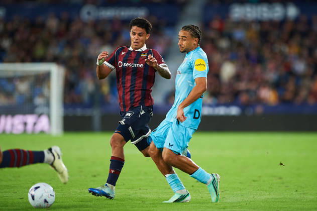Roger Brugue (Levante UD) and Johaneko Louis-Jean (Athletic Club) during the LaLiga EA Sports match between Levante UD and Athletic Club at Estadi Ciutat de València on October 21, 2026 in Valencia, Spain. -