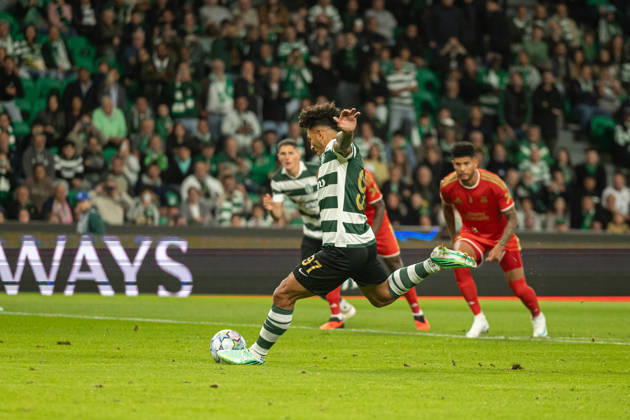 Luis Suarez celebrating after goal in football match between Sporting CP and LASK in UEFA Champions League 2026 27 at Estadio JosÃ Alvalade, Lisboa, Portugal (Luis Loureiro Ball Raw Images PT) Lisboa Estadio JosÃ Alvalade Portugal Copyright: xLuisxLoureirox LloureiroSPCxLUSK-3192