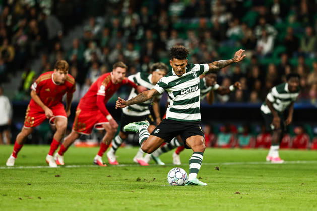 Sporting CP v LASK Linz. UEFA Champions League. Matchday 3. Luis Suarez of Sporting CP scores the 1-0 during the UEFA Champions League match between Sporting CP Portugal and LASK Linz played at Jose Alvalade Stadium on October 21, 2026 in Lisboa, Portugal. kpng Copyright: xSandroxAlemaox xPRESSINPHOTOx SA_2627_SPO_LAN_013