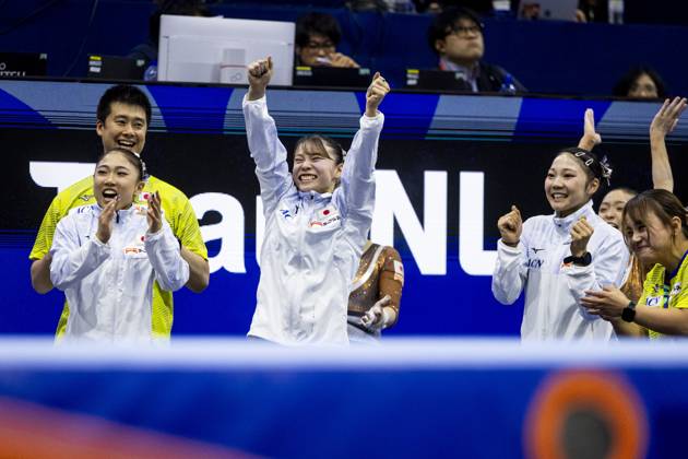 ROTTERDAM - The Japanese gymnasts during the team final at the World Gymnastics Championships in Rotterdam Ahoy. IRIS VAN DEN BROEK ANP xVIxANPxSportx xxANPxIVx 573191220 originalFilename: 573191220.jpg