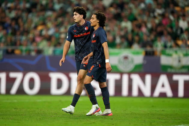 UEFA Champions League: Real Betis Balompie v Feyenoord Rotterdam SEVILLE, SPAIN - OCTOBER 21: Nacho Ferri of Feyenoord Rotterdam and Gjivai Zechiel of Feyenoord Rotterdam look dejected during the UEFA Champions League match between Real Betis Balompie and Feyenoord Rotterdam at Estadio La Cartuja on October 21, 2026 in Seville, Spain Copyright: xYannickxVerhoevenx