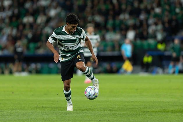 October 21, 2026, Lisbon, Lisbon, Portugal: Sporting midfielder from Portugal JOAO SIMOES (8) in action during the game for the League Phase for the UEFA Champions League between Sporting and LASK Linz at Estadio Jose de Alvalade Lisbon Portugal - ZUMAs359 20261021_zsp_s359_011 Copyright: xAlexandrexdexSousax