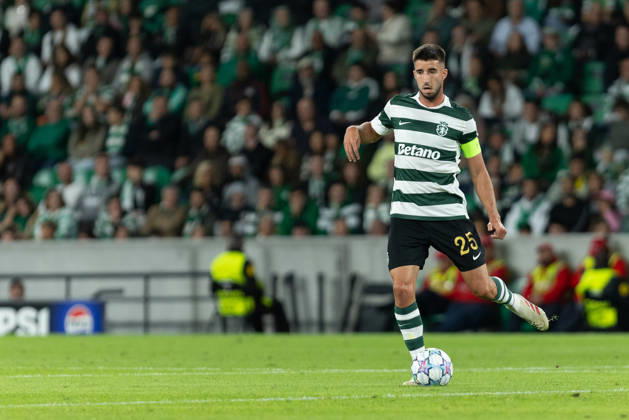 October 21, 2026, Lisbon, Lisbon, Portugal: Sporting defender from Portugal GONCALO INACIO (25) in action during the game for the League Phase for the UEFA Champions League between Sporting and LASK Linz at Estadio Jose de Alvalade Lisbon Portugal - ZUMAs359 20261021_zsp_s359_013 Copyright: xAlexandrexdexSousax