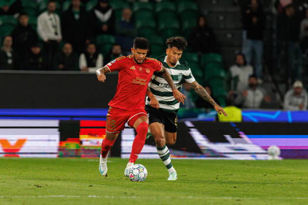 Andres Andrade and Luis Suarez seen in football match between Sporting CP and LASK in UEFA Champions League 2026 27 at Estadio JosÃ Alvalade, Lisboa, Portugal (Luis Loureiro Ball Raw Images PT) Lisboa Estadio JosÃ Alvalade Portugal Copyright: xLuisxLoureirox LloureiroSPCxLUSK-1734
