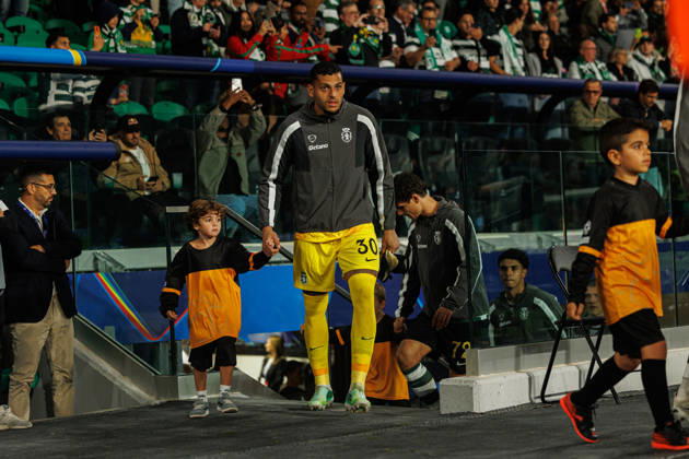 Maxi Araujo seen in football match between Sporting CP and LASK in UEFA Champions League 2026 27 at Estadio JosÃ Alvalade, Lisboa, Portugal (Luis Loureiro Ball Raw Images PT) Lisboa Estadio JosÃ Alvalade Portugal Copyright: xLuisxLoureirox LloureiroSPCxLUSK-2882