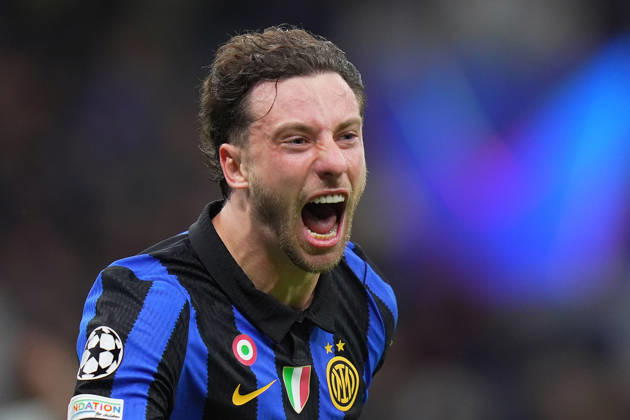Inter Milan s Carlos Augusto celebrates after scoring 1-0 during the Uefa Champions League soccer match between Inter and Shakhtar Donetsk at San Siro Stadium in Milan , Italy - Wednesday October 21 , 2026. - Soccer  Copyright: xSpada LaPressex