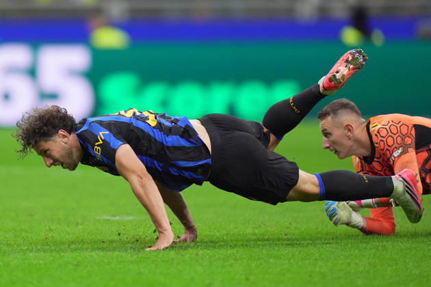 Inter Milan s Carlos Augusto celebrates after scoring 1-0 during the Uefa Champions League soccer match between Inter and Shakhtar Donetsk at San Siro Stadium in Milan , Italy - Wednesday October 21 , 2026. - Soccer  Copyright: xSpada LaPressex