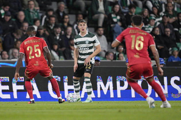 LISBON, PORTUGAL - OCTOBER 21: Ivan Fresneda of Sporting CP controls the ball during the UEFA Champions League 2026 27 League Phase MD3 match between Sporting Club de Portugal and LASK at Estadio Jose Alvalade on October 21, 2026 in Lisbon, Portugal (Photo by Pedro Loureiro Sports Press Photo SPP) Copyright: xSportsxPressxPhotox Sportspressphoto_SPR262933