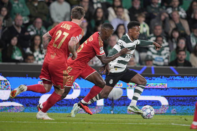 LISBON, PORTUGAL - OCTOBER 21: Geny Catamo of Sporting CP runs with the ball during the UEFA Champions League 2026 27 League Phase MD3 match between Sporting Club de Portugal and LASK at Estadio Jose Alvalade on October 21, 2026 in Lisbon, Portugal (Photo by Pedro Loureiro Sports Press Photo SPP) Copyright: xSportsxPressxPhotox Sportspressphoto_SPR262945