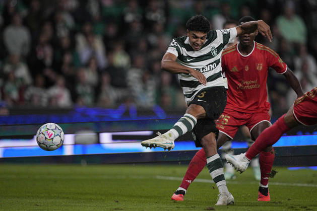 LISBON, PORTUGAL - OCTOBER 21: Joao Simoes of Sporting CP shoots at goal during the UEFA Champions League 2026 27 League Phase MD3 match between Sporting Club de Portugal and LASK at Estadio Jose Alvalade on October 21, 2026 in Lisbon, Portugal (Photo by Pedro Loureiro Sports Press Photo SPP) Copyright: xSportsxPressxPhotox Sportspressphoto_SPR262947