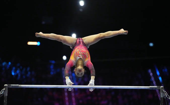 Qiu Qiyuan (China) at Uneven Bars, during Artistic Gymnastic, Day 5 World Championship, WM, Weltmeisterschaft at Ahoy, Rotterdam, Netherlands on October 21, 2026. DeFodi Images. -