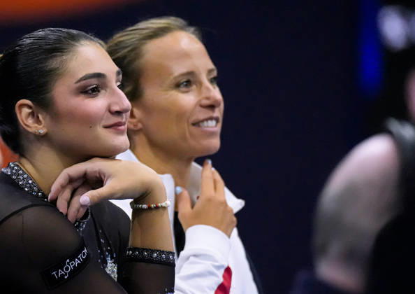 Foto IPP Simone Ferraro Rotterdam 21 ottobre 2026 54th Artistic Gymnastics World Championships Nella foto ESPOSITO Manila e UGOLINI Camilla allenatrice della nazionale dell italia Italy Photo Press - World Copyrights italy ITALY  Copyright: xR4924_italyphotopressx
