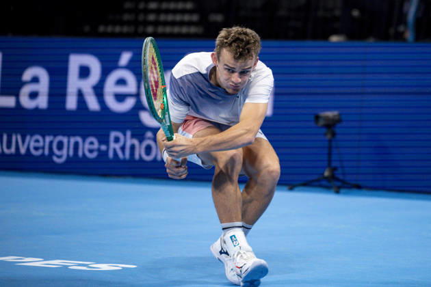 TENNIS : ATP, Tennis Herren 250 - Grand Prix Tennis AURA - Decines (France) 22 10 2026 Valentin Vacherot lost in three sets to Luca Van Assche during the tournament of the Auvergne Rhône-Alpes Grand Prix at the LDLC Arena in Décines on October 22, 2026. Photo Sandrine Thesillat PsNewZ  Copyright: xSandrinexTHESILLATx