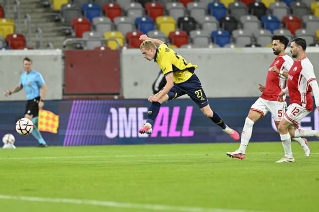 Royale Union Saint-Gilloise v Hapoel Beer-Sheva FC - UEFA Europa League DUSSELDORF, GERMANY - OCTOBER 22 : Patris Louis defender of Royale Union Saint-Gilloise during the UEFA Europa League 2026 27 League Phase matchday 3 match between Royale Union Saint-Gilloise and Hapoel Beer-Sheva FC on October 22, 2026 in Dusseldorf, Germany, 22 10 2026 Dusseldorf Germany  Copyright: xDhax
