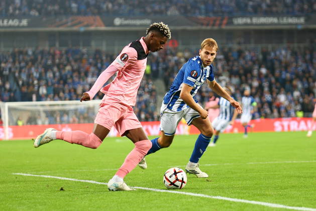 POZNAN 22.10.2026 MECZ 3. KOLEJKA LIGA EUROPY SEZON 2026 27: LECH POZNAN - SUNDERLAND AFC --- UEFA EUROPA LEAGUE MATCHDAY 3 LEAGUE PHASE SEASON 2026 27: LECH POZNAN - SUNDERLAND AFC NZ NILSON ANGULO MICHAL GURGUL FOT. PATRYK PINDRAL 400MM.PL NEWSPIX.PL --- newspix.pl 