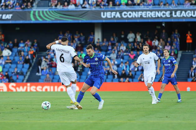 ESP: UEFA Conference League Getafe CF - FC Lugano Borja Mayoral of Getafe CF and Antonios Papadopoulos of Lugano during UEFA Conference League between Getafe CF v FC Lugano played at Coliseum Stadium in Getafe on October 22, 2026 in Spain Spain Futbol Copyright: xAgenciaxLOFx