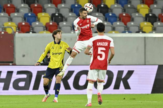Royale Union Saint-Gilloise v Hapoel Beer-Sheva FC - UEFA Europa League DUSSELDORF, GERMANY - OCTOBER 22 : Zeneli Besfort midfielder of Royale Union Saint-Gilloise and Ahmad Zahi forward of Hapoel Beer Scheva during the UEFA Europa League 2026 27 League Phase matchday 3 match between Royale Union Saint-Gilloise and Hapoel Beer-Sheva FC on October 22, 2026 in Dusseldorf, Germany, 22 10 2026 Dusseldorf Germany  Copyright: xDhax
