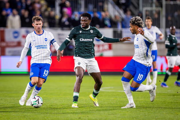JABLONEC - BRIGHTON Pascal Gross, Georginio Rutter of Brighton and Nelson Okeke of Jablonec during the matchday 2 of League phase round of UEFA Conference league football match between FK Jablonec and Brighton and Hove Albion at Stadion Strelnice. Jablonec nad Nisou, Czechia, October 22, 2026. Photo by Branislav Racko Copyright: xx 080A4310
