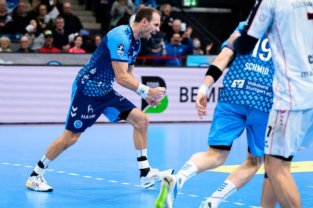 Stuttgart: HBL - 26 27 - TVB Stuttgart - SG BBM Bietigheim Kai Häfner Haefner (Stuttgart) Jubel Freude Emotion Stuttgart Porsche Arena Baden-Württemberg Deutschland