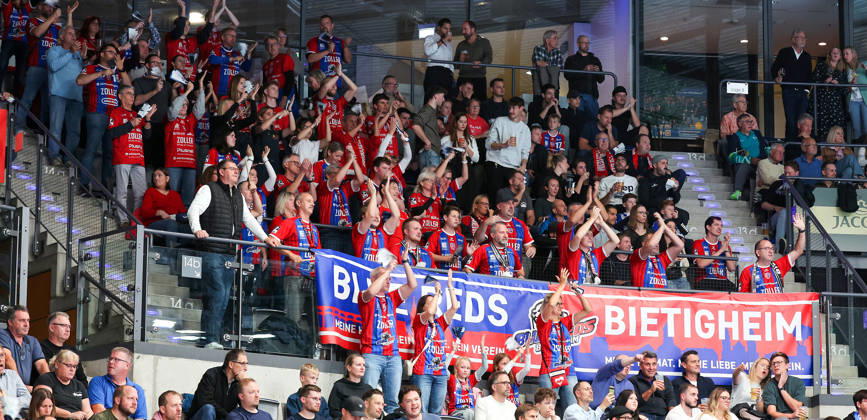 22.10.2026, Deutschland, Stuttgart, Opel HBL, Bundesliga 2026 2027, TVB Stuttgart vs. SG BBM Bietigheim, BBM Fans, Zuschauer