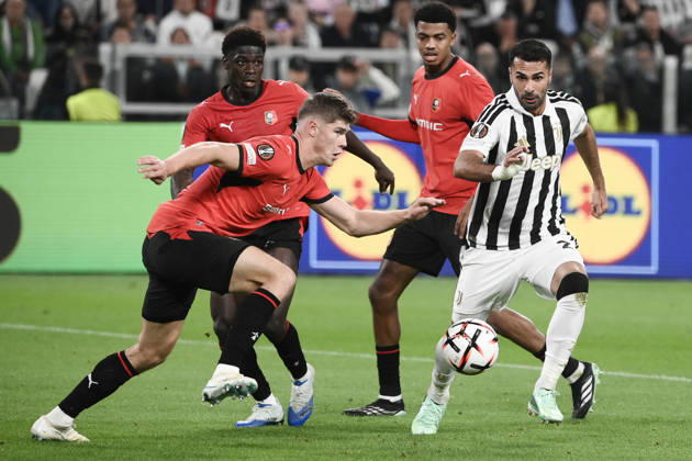 Juventus v Rennes - UEFA Europa League TURIN, ITALY - OCTOBER 22: Zeki Celik (R) of Juventus in action against Charlie Cresswell (L) of Rennes during the UEFA Europa League week 3 football match between Juventus and Rennes at the Juventus Stadium in Turin Italy, on October 22, 2026. Isabella Bonotto Anadolu Turin Italy. Editorial use only. Please get in touch for any other usage.  Copyright: x2026xAnadoluxIsabellaxBonottox