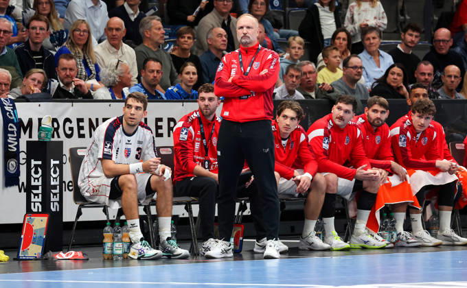 22.10.2026, Deutschland, Stuttgart, Opel HBL, Bundesliga 2026 2027, TVB Stuttgart vs. SG BBM Bietigheim, BBM Trainer Hartmut Mayerhoffer