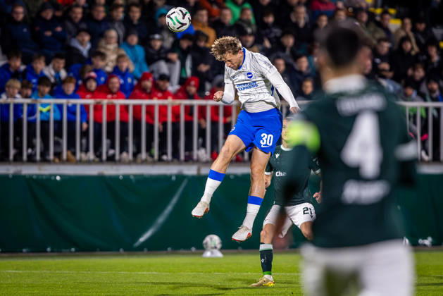 JABLONEC - BRIGHTON Michael Svoboda of Brighton and Matej Polidar of Jablonec during the matchday 2 of League phase round of UEFA Conference league football match between FK Jablonec and Brighton and Hove Albion at Stadion Strelnice. Jablonec nad Nisou, Czechia, October 22, 2026. Photo by Branislav Racko Copyright: xx 080A4969