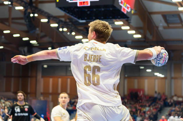 Kassel, Deutschland 22. Oktober 2026: EHF Champions League - 2026 2027 - Gruppenphase - Gruppe B - Sp. 5 - MT Melsungen gegen Orlen Wisla Plock Im Bild: Frederik Bjerre (SPR) beim Torwurf Rothenbach-Halle Hessen Copyright: xFotostandx xKruczynskix