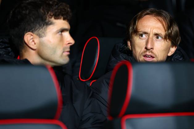 Luka Modric of AC Milan on the substitutes bench prior to kick off AFC Bournemouth v AC Milan, UEFA Europa League, Football, Vitality Stadium, Bournemouth, UK - 22 Oct 2026Bournemouth Vitality Stadium United Kingdom  Copyright: xJamesxMarsh Shutterstockx 17230046ac