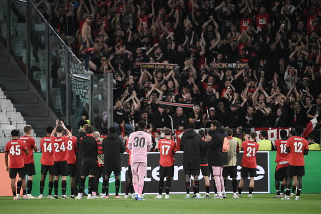 Juventus v Rennes - UEFA Europa League TURIN, ITALY - OCTOBER 22: Players of Rennes greet the fans after the UEFA Europa League week 3 football match between Juventus and Rennes at the Juventus Stadium in Turin Italy, on October 22, 2026. Isabella Bonotto Anadolu Turin Italy. Editorial use only. Please get in touch for any other usage.  Copyright: x2026xAnadoluxIsabellaxBonottox