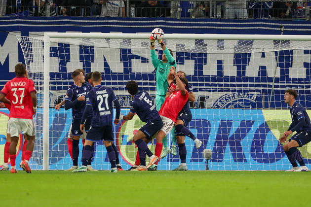 Sinsheim, Germany - Octobre 22: goalkeeper Oliver Baumann (TSG 1899 Hoffenheim) in action, with the ball during the UEFA Europa League phase Matchday 3 2026 27 match between TSG Hoffenheim and Olympique Lyon at Rhein Neckar Arena on Octobre, 2026 in Sinsheim, Germany Copyright: HMBxMedia JoaquimxFerreira
