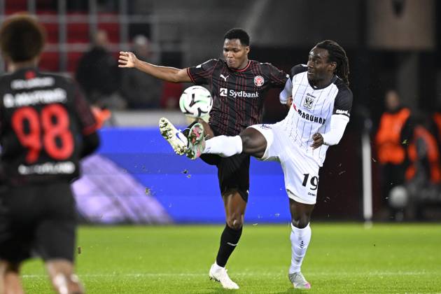 FC Midtjylland v Sint-Truidense VV - UEFA Conference League HERNING, DENMARK - OCTOBER 22 : Diao Ousmane defender of Midtjylland and Soelle Soelle Frederic forward of Sint-Truidense VV during the UEFA Conference League 2026 27 League Phase matchday 2 match between FC Midtjylland and Sint-Truidense VV on October 22, 2026 in Herning, Denmark, 22 10 2026 Herning Denmark  Copyright: xTomasxSiskx