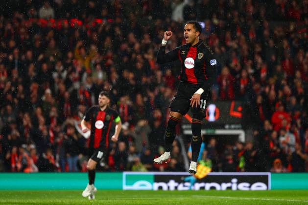 Justin Kluivert of AFC Bournemouth celebrates their goal to make it 1-0 AFC Bournemouth v AC Milan, UEFA Europa League, Football, Vitality Stadium, Bournemouth, UK - 22 Oct 2026Bournemouth Vitality Stadium United Kingdom  Copyright: xJamesxMarsh Shutterstockx 17230046ak