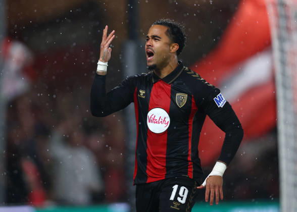 Bournemouth, England, 22nd October 2026. Justin Kluivert of Bournemouth celebrates scoring the first goal during the AFC Bournemouth vs AC Milan UEFA Europa League match at the Vitality Stadium, Bournemouth. Picture credit should read: Paul Terry Sportimage EDITORIAL USE ONLY. No use with unauthorised audio, video, data, fixture lists, club league logos or live services. Online in-match use limited to 120 images, no video emulation. No use in betting, games or single club league player publications. SPI_019_PT_Bournmouthmouth_AC_Milan SPI-5092-0019