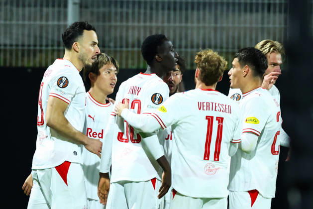 SOCCER - UEFA EL, Celje vs RBS CELJE,SLOVENIA,22.OCT.26 - SOCCER - UEFA Europa League, NK Celje vs Red Bull Salzburg. Image shows the rejoicing of Red Bull Salzburg.  GEPAxpictures xJamesxDoak