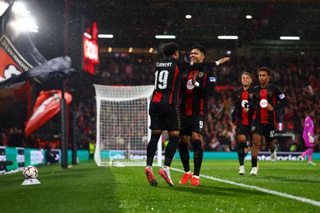 Justin Kluivert of AFC Bournemouth celebrates their goal to make it 1-0 AFC Bournemouth v AC Milan, UEFA Europa League, Football, Vitality Stadium, Bournemouth, UK - 22 Oct 2026Bournemouth Vitality Stadium United Kingdom  Copyright: xJamesxMarsh Shutterstockx 17230046aq
