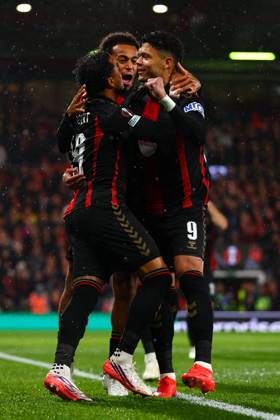 Justin Kluivert of AFC Bournemouth celebrates their goal to make it 1-0 AFC Bournemouth v AC Milan, UEFA Europa League, Football, Vitality Stadium, Bournemouth, UK - 22 Oct 2026Bournemouth Vitality Stadium United Kingdom  Copyright: xJamesxMarsh Shutterstockx 17230046ao