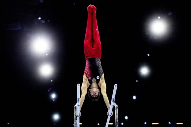 ROTTERDAM - Arsenii Dukhno (WG2) during the All-Around final at the World Gymnastics Championships in Rotterdam Ahoy. IRIS VAN DEN BROEK ANP xVIxANPxSportx xxANPxIVx 573294094 originalFilename: 573294094