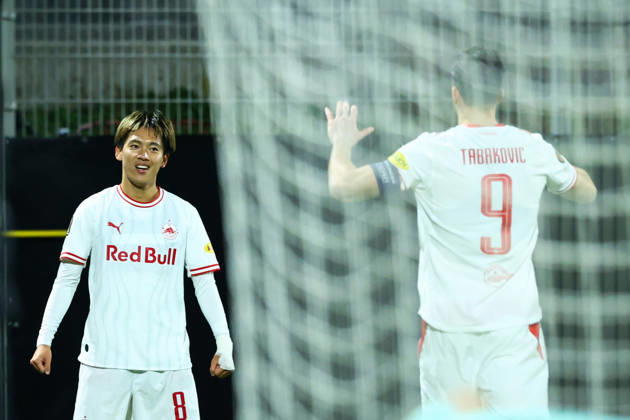 SOCCER - UEFA EL, Celje vs RBS CELJE,SLOVENIA,22.OCT.26 - SOCCER - UEFA Europa League, NK Celje vs Red Bull Salzburg. Image shows the rejoicing of Red Bull Salzburg.  GEPAxpictures xJamesxDoak
