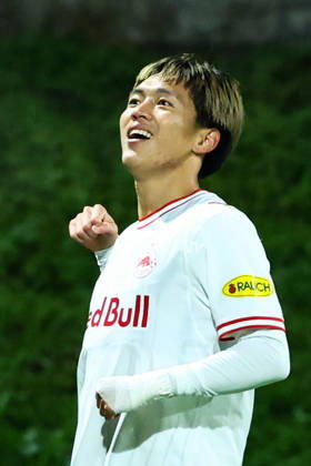 SOCCER - UEFA EL, Celje vs RBS CELJE,SLOVENIA,22.OCT.26 - SOCCER - UEFA Europa League, NK Celje vs Red Bull Salzburg. Image shows the rejoicing of Red Bull Salzburg.  GEPAxpictures xJamesxDoak
