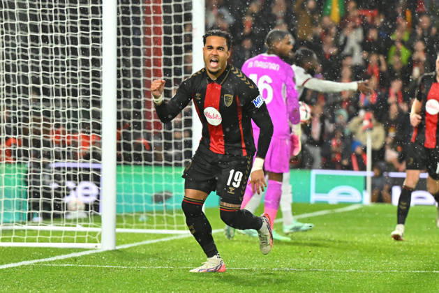 Bournemouth v AC Milan, Europa League Goal 1-0 - Justin Kluivert (19) of AFC Bournemouth celebrates scoring the opening goal from the penalty spot during the Europa League match between Bournemouth and AC Milan at the Vitality Stadium, Bournemouth, UK on 22 October 2026. Bournemouth Vitality Stadium Dorset UK Editorial use only , Copyright: xGrahamxHuntx PSI-25046-0031