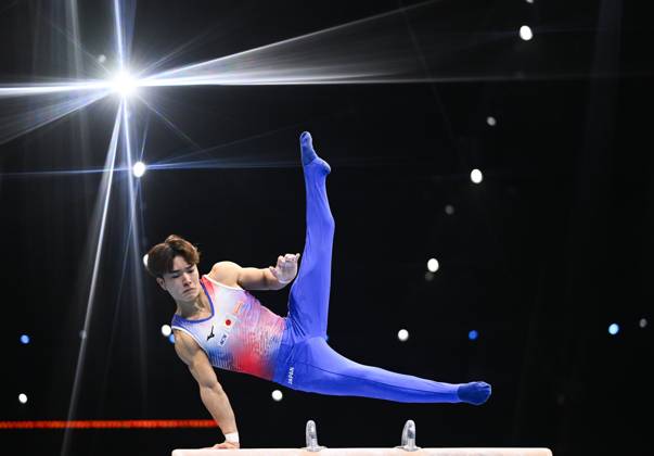 Netherlands Artistic Gymnastics World Championships 9270832 22.10.2026 Japan s Shinnosuke Oka competes on the pommel horse during the men s team final at the 2026 World Artistic Gymnastics Championships in Rotterdam, the Netherlands. Alexey Filippov Sputnik Rotterdam Netherlands  Copyright: xAlexeyxFilippovx