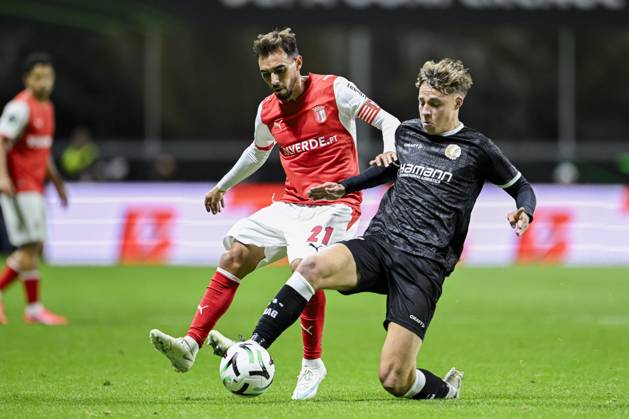 SC Braga v KAA Gent - UEFA Conference League BRAGA, PORTUGAL - OCTOBER 22 : De Vlieger Tibe midfielder of KAA Gent in action during the UEFA Conference League 2026 27 League Phase matchday 2 match between SC Braga and KAA Gent on October 22, 2026 in Braga, Portugal, 22 10 2026 Braga Portugal  Copyright: xNicoxVereeckenx