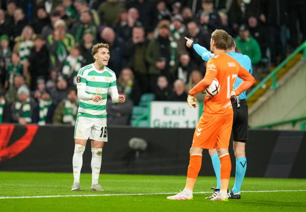 Callum Osmand of Celtic gestures pleads with Referee Georgi Kabakov to check VAR after Kabakov showed Osmand a yellow card for diving inside the Celta Vigo penalty area. Celtic v Celta Vigo, UEFA Europa League, Football, Celtic Park, Glasgow, Scotland, UK - 22 Oct 2026Glasgow Celtic Park Scotland United Kingdom  Copyright: xStuartxWallace Shutterstockx 17230137av