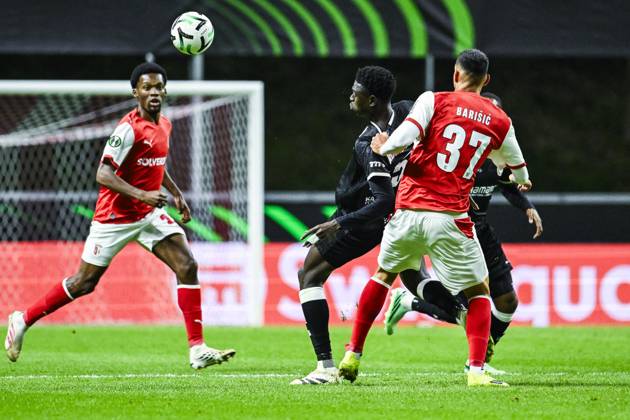 IbrahimÐ° Cisse of KAA Gent and Adrian Leon Barisic of SC Braga pictured in action during a soccer game between Portuguese SC Braga and Belgian soccer team KAA Gent, Thursday 22 October 2026 in Braga, Portugal, the second match in the UEFA Conference League league phase. TOM GOYVAERTS TomxGoyvaerts  x190689733x