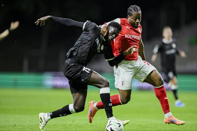 SC Braga v KAA Gent - UEFA Conference League BRAGA, PORTUGAL - OCTOBER 22 : Cisse Ibrahima forward of KAA Gent and Bright Arrey-Mbi defender of SC Braga in action during the UEFA Conference League 2026 27 League Phase matchday 2 match between SC Braga and KAA Gent on October 22, 2026 in Braga, Portugal, 22 10 2026 Braga Portugal  Copyright: xNicoxVereeckenx