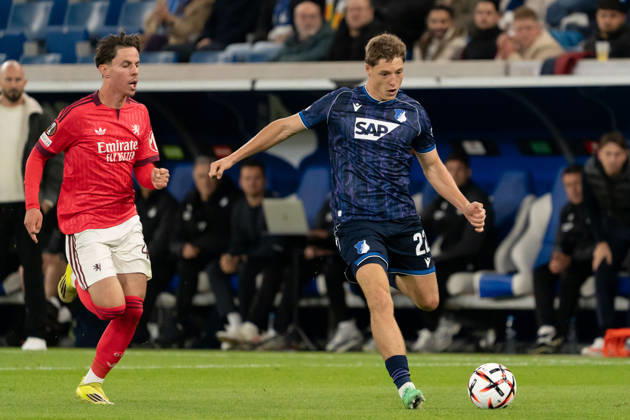 Alexander Prass (TSG Hoffenheim, 22) am Ball, Aktion, Dribbling, dribbeln, Angriff, GER, TSG 1899 Hoffenheim vs. Olympique Lyon, Fussball, Europa League, Spieltag 3, Spielzeit 2026 2027, 22.10.2026, GER, TSG 1899 Hoffenheim vs. Olympique Lyon, Fussball, Europa League, Spieltag 3, Spielzeit 2026 2027, 22.10.2026, Sinsheim Copyright: xEibner-Pressefoto EdwardxCheungx EP_ECG