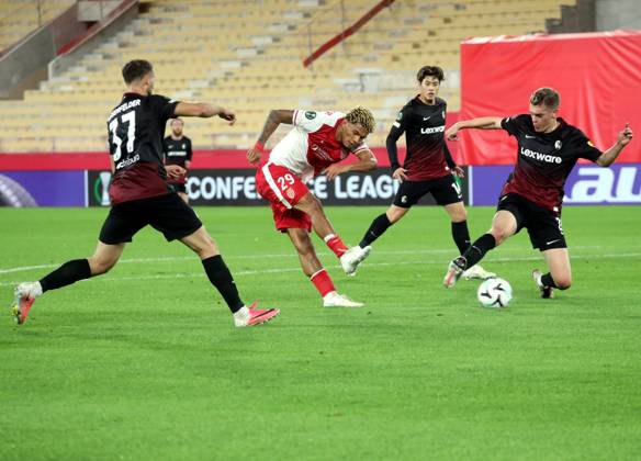 Monaco vs Fribourg PHOTOPQR NICE MATIN Cyril Dodergny ; Monaco ; 22 10 2026 ; Monaco le 22 10 2026 - Stade Louis II - Ligue Conference - 2eme journee - L AS Monaco recevait Fribourg - Le monegasque BRUNNER N29 Monaco France Copyright: xPHOTOPQR NICExMATIN MAXPPPxCyrilxDodergnyx 20261022NIM2379 20261022NIM2379